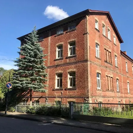 Appartement Small Ground Floor Apartment With Private Entrance Near Naumburg *