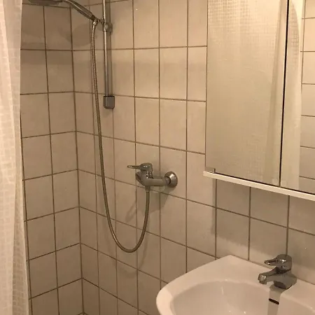 Appartement Small Ground Floor Apartment With Private Entrance Near Naumburg *